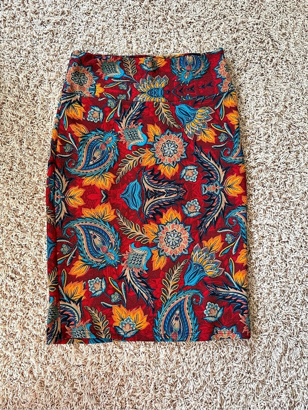 LuLaRoe Paisley Pencil Skirt in Reds, Golds & Blues Size XS Like New